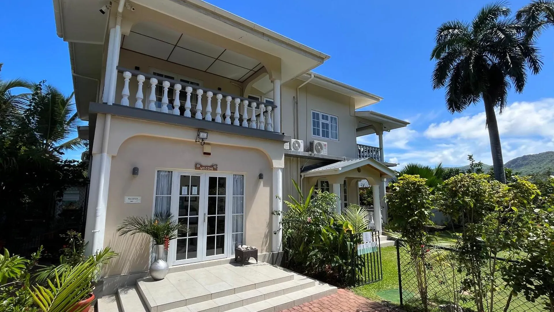Royal Bay Villa Anse Royale